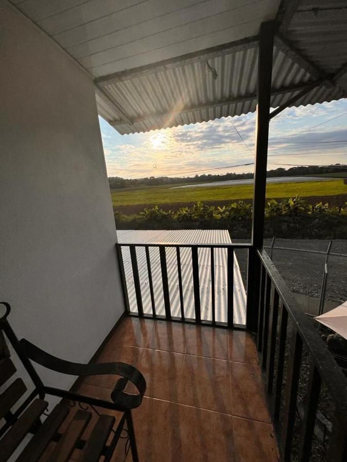 Aparthotel Cabinas Playa Bandera Parrita Zewnętrze zdjęcie