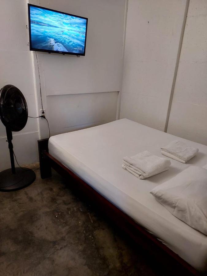 Aparthotel Cabinas Playa Bandera Parrita Zewnętrze zdjęcie